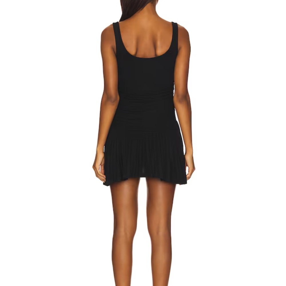 Lioness Elegant Black Sleeveless Mini Dress - Picture 3 of 8